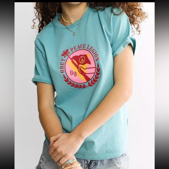 Obey Tee. M - Picture 4 of 8